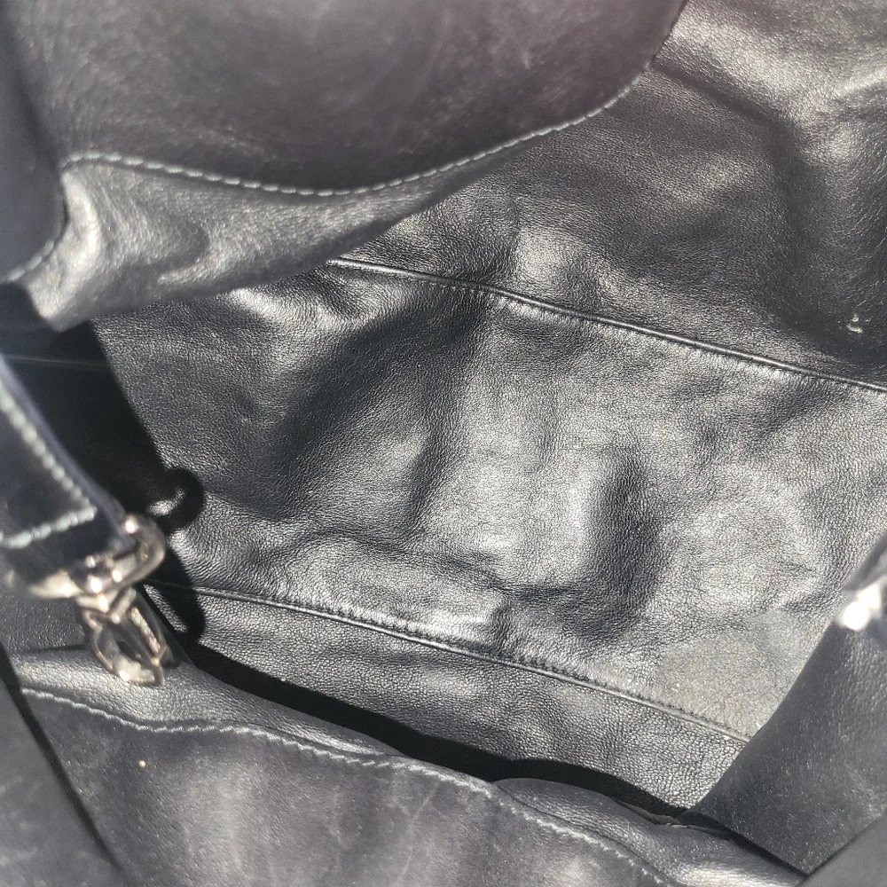 Bvlgari Chandra Crossbdy Bag - Picture 3 of 11